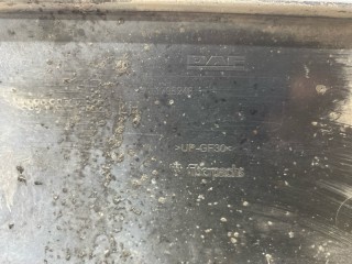 Корпус подножек, ориг. номер 0673143, 1836304, 1291168, 1796248, 67374, 8723111SX, XF0212, 0397606, M3010910, 1656923, XF5201, 564080, SP40040051, 8723054SX, 18500364, 87374, SA2D0431, 0303100111, DAFFS009L, T03451005, GK122629, 1796244, 18500364A, GK124084, 18400502, 0171255, 1656927, DXF110L, TD0761013BL, 18500013, M3011404, TD0661003, D707042, 100400013, 516036, T07111009, SK459001301, AC0673143, 673143, T130023, TD04C003001, DFBODY37, 20010228D, XF212, GK122632, SK477009301, SA2D0379, 0303100310, TD0661002, XF0210, M3011403, 8723110SX, 673144, AC0673144, 0303100210, 100400014, D707041, T130022, 516026, 20010227D, TD04C002001, DFBODY36, T07111008, QJ07C017001, GK122631, 21049E, XF210, 303100210, XF02100000, DAFS001U, 17105BS, S160903, 0395351, TD0661051BL, AC1291168, 18500227, 8717543SX, TD0661051L, 78063, 0303105171, TD0661051AL, T130029, TD04C042003, 0303105111, 555J08EX, GK122581, 566016, DAFMG002L, 17591BS, 303105111, 303105171, TD04C042001, 0201836, 55508EX, 1799588, 1610277, 516140, 0180331, DAF XF105