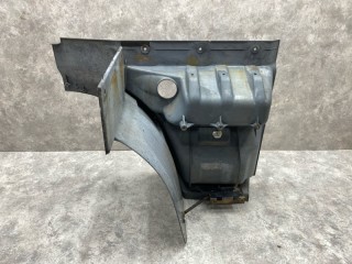 Корпус подножек, ориг. номер 0673143, 1836304, 1291168, 1796248, 67374, 8723111SX, XF0212, 0397606, M3010910, 1656923, XF5201, 564080, SP40040051, 8723054SX, 18500364, 87374, SA2D0431, 0303100111, DAFFS009L, T03451005, GK122629, 1796244, 18500364A, GK124084, 18400502, 0171255, 1656927, DXF110L, TD0761013BL, 18500013, M3011404, TD0661003, D707042, 100400013, 516036, T07111009, SK459001301, AC0673143, 673143, T130023, TD04C003001, DFBODY37, 20010228D, XF212, GK122632, SK477009301, SA2D0379, 0303100310, TD0661002, XF0210, M3011403, 8723110SX, 673144, AC0673144, 0303100210, 100400014, D707041, T130022, 516026, 20010227D, TD04C002001, DFBODY36, T07111008, QJ07C017001, GK122631, 21049E, XF210, 303100210, XF02100000, DAFS001U, 17105BS, S160903, 0395351, TD0661051BL, AC1291168, 18500227, 8717543SX, TD0661051L, 78063, 0303105171, TD0661051AL, T130029, TD04C042003, 0303105111, 555J08EX, GK122581, 566016, DAFMG002L, 17591BS, 303105111, 303105171, TD04C042001, 0201836, 55508EX, 1799588, 1610277, 516140, 0180331, DAF XF105