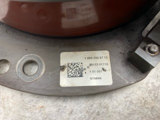 Выжимной подшипник, ориг. номер 5100275100, 6482000218, 666482000142, A0032502115, A0032509715, 132111, 0032502115, 700938, CBZ1237LT, CBZ1237JG, 02207E, E3330013, 0032509715, 115277, 648218, CLACP002, 70110503, 0103345, CBZ1237FB, S610908, 0123213, 002000218, F18068, 3400710070, CBL6734L, 1251218ID, A0032501015, CBL6734, 510036410, 60520121, 471850, 3400710072, RB1888008, 8302701SX, 3400710071, 830141, 510027510, 3400710050, 6482000218K, A003250971580, 9935, A0032503515, A0032508615, 643340433, 6482000218EHKA, CSC6015530, 0032501015, 0032503515, 0032507015, 0032508615, 32509715, 303807, 0208029, A0032507015, 178663, K4515CL, Mercedes-Benz Actros