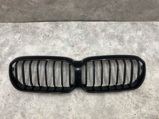 Решетка радиатора BMW 5, 51129852283