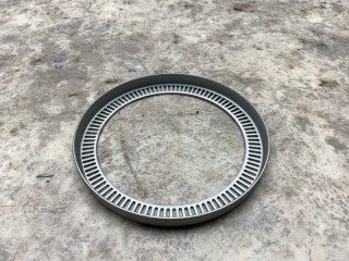 Кольцо ABS, ориг. номер 400149, 050289, 1805821, 90211000, 8441832SX, 0106005, 32392, 56908, TR2509008, 520040, 1391515, OR401007, 44166001, 031300285500, 200029, 10620820A, 727257, 802008, SK343000901, M2233249, 4340498100, 434049810, 931123, 32392F, 50289, 40411, 401007, 106005, 0164213, 14879000, RD04802, S160252, DFEX0001, 032392, 8441832, DAF XF105