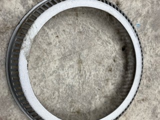 Кольцо ABS, ориг. номер 075096, 57059, 06610400A, 1030580, 8300781SX, 790005D, TR2509013, SK343001801, M2233269, 940001001, OR835001, 931149, 4029106300, 107442, 04029106300, 90241001, 75096, 4340497100, 031302408500, 434049710, 727256, 1030584, 835001, 000019618, 14865000, SFEX0001, 36426, 183269, SAF