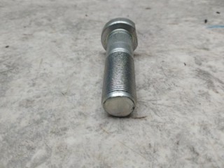 Шпилька колеса, ориг. номер 600122, 06715100A, 06713100A, 107534, 01290E, 075198, 3302115700, 80594, 729376, M4100105, SK786008001, 1030040, S200492, 075624, 8518496SX, 80595, SP22020040, 1030005, 92000880850, EIW0801008, T13228009, M4100005, 01303112010, KLTH0269, 1303112010, 016780, 919084, 03302115700, H2400083, 1002702, Z50287, 35183015, T13228008, 06713100, 19419, 31010038, 1901030005, 130181610, 0703000026, WS19001014, 92220371, 19388, 107534F, EB181610, 31388602000, R3510479, 0880907, SK786004901, 2198522, 8518560SX, 6713100, M4100040, 58176GS, KLTH0092PK, 0180872, 06715100, 8902063, 1901112010, 907708E, 907714E, 1139479, 110102227020, 110102227028, 186319, SAF
