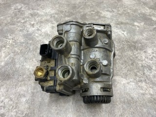 Кран управления тормозами прицепа KAMAZ 5490, 4802040320
