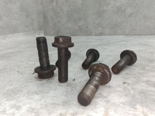 Комплект болтов суппорта, ориг. номер 06019023413, 64904900014, 022402, T18473003, 362180, 90180240, 16411, Z63148, 06019090013, 77268, R7150071, 32206, 729485, 03612400A, 6019090013, 031300923530, 020BBL371PRN95, LEM90180240, 6019023413, 81354015708, 0538279, 81354015746, TL60047, STR40233, SEM16411, MAN