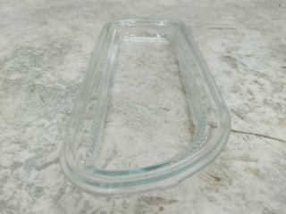 Стекло фары, ориг. номер 54903743301, 73353, 4402019LUE, 463549, HTPBA026L, SYBL6006L, 9408200056, M630944, 630944M, A9408200056, M342075L, M342074L, M342001L, SK494001201, 201039, 8735022SX, TD0150024LS, KLTF1522, TB08A006001, 3542374301, TB08A006500, TD0150024L, BB08A006001, M342073L, AC9408200056, TD0150024BL, TD0150024FL, 9408200056LED, FLME002L, UME1525L, 23120E, 198153066, 01023400A, 160594065, 940701, 21013105D, BX3592374301, BSG01808019, 34005010, TM4400008, ZG029408200056, T8200056, 630944, 571MB3743L, 571MB3743200L, MOP1614112, SYBL6006, 690911M, 9408200056S, Z01000102256, 188J008, FRG8237, KG170942522, 1304020121, MB505678, 43744091, 042124085, 9601013, PRC100205, 9460820005, SYL04235, 161L, Mercedes-Benz Actros
