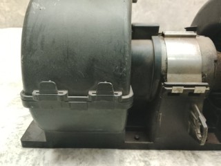 Моторчик отопителя, ориг. номер 20443822, 20926019, 20443824, 20853484, 5HL351029101, ABR9000P, G7496002, 20443820, 118924, E4084007, A4588, F8674, LFR1002, 033433, BMR0010KT, 276125, 69389, T09307002, 342100, DERZ0025, 8811013SX, INF02002, 30281, ZVRZ0025, 20852837, 276034, 101309, S132034, ABR23000P, 5HL351320801, 89499, A2551, A255, 11RES9901RA, WEKR1447, Z72969R, 035393, SK160001601, 276034OEM, 01347VLT, 5840494, 30302027, 182382, ABR9000S, A2822, 05840494, TD055115024, 69389N, K106077, 33433, 0351029101, 2260383, T09307002U, 4030006, 35393, 700084N, 1347VLT, 2112213, BK8402752, ABR23000S, 350135, 0359018, 6170443824, HLBY0214, VLT2000065, Volvo FH