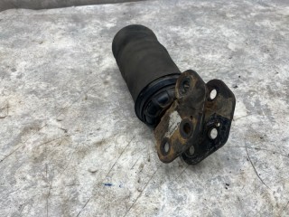 Амортизатор кабины задний, ориг. номер 5010615879, 08026901, 20106, 8703403SX, Z00015, SK469002201, 313072, 10816, SC012, 28944E, 080269, 11043C, 945453C, CB0171, 895374, 11043CA, T00035002, 119408C, P205303RA, 228879K, 8400212SX, 17000342, 975124, AC7105, 38455, E5508844, SK469002201PL, 24950E, 46777012, K0130110658, KG5453NC, LT85110210018, 5003130070, 677003, 8026901, ABC2018A1, BT11043CA, BK9500879, CA11879, W02M588053, S445303RA, 1788228879, 560029S996, 27J810, MLF5120, 25302300A, 030060053, 5010615879C, 560029S998, 090707950488, 5010615879B, 119408, EIF0313072, 945453S, SK469002203, WBR834342K, E137606E, 350002, 425303RA, SEM10816, V076345H, 0805010353, 11204002, R4670103, 9750001132, 17010021, S3295303200, 46061Z, MC026, 781700001622, N7580304WKM, AUG20106, ZX140354, A255303RS, 0229245, 030060098, S120975, 1172500, 50012019, 5010615879S, 655015, 20447E, 20447AE, B2252, 204170C, Renault Premium