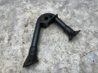Кронштейн усилителя бампера правый Renault Premium, 5010629095