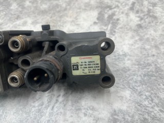 Блок клапанов КПП ZF Ecosplit, ориг. номер 0501216080, 0501219314, 1812080, 1957048, 1736648, S161134, 303110069, 95536380, T192703, KY130008, 1506338, 0693600, 10106043, DAF XF105 XF 105