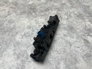 Блок клапанов КПП ZF Ecosplit, ориг. номер 0501216080, 0501219314, 1812080, 1957048, 1736648, S161134, 303110069, 95536380, T192703, KY130008, 1506338, 0693600, 10106043, DAF