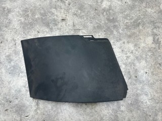 Накладка капота правая, ориг. номер 82858516, 82248307, T13437002, 8721790SX, M3141266, AC82858516, TV07C009002, 18300630, 4FH121, 0303200902, TD1151009R, 23462387, GK124431, TD1151006, 86255, 10214104, 780J50EX, 11024BS, 7660807, VOLVO FH