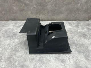 Корпус подножки правый, ориг. номер A9606662203, 22122E, 9606662203, 22159E, 125519, GK122531, M3101440, 960248, AC9606662203, A96066622037277, 85781, 96066622037277, 96166621017277, 960252, MRBODY298, MRBODY952, 71534296, 20013202, A96166621019135, PRC300702, 166013, 1810096050, MERCEDES-BENZ ACTROS