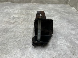 Кронштейн инструментального ящика, ориг. номер 5010578173, Renault Premium