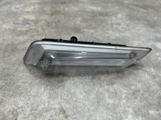 Поворотник левый, ориг. номер 84389663, AC84389663, ZM0684389663, 51V736, CMB117133L, HTPVO4389663, GK123563, 10849495L, 1021450, 72003232, VOLVO FH
