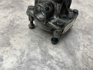 Клапан ускорительный, ориг. номер 9730110010, A0044293844, 1313871, 09320301, WG9000360524, 2226601, 81521166070, 81521169070, 77046, 77050, 20626E, 77M007, SK317000901, S280206, 0044293844, 46584, PN10029, 094130, PRO0110060, 462300, M7100560, 03306010, 9730110017, 0135131, KY23081, 303010011, TM1526601, 242301, 71101000, TT1811002, 0481026022000, 570107, 05243VLT, 0606010100, WA11012, 5010260468, A004429384480, 0340430070, SK317000902, CK9495, 665065, HTPHW9000360524, 0481026022, AC574BYW, 004429384480, 03330002, 481026E11, 05970450, 5970450, 5679550, AB357, AB159, TT1805017, 05679550, 5964550, 05964550, T129909, 1305026, WG90003605242, 0481026026000, 1504915R, 46376, 1340470R, 3735518501, 82834210000, I76792AT, AIF0776, 71101040, 8283421000, 23D020, 23D011, Sitrak C7H