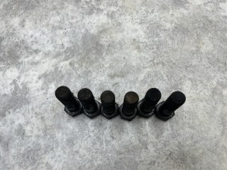 Комплект болтов суппорта, ориг. номер 22402, 06019023413, 64904900014, 022402, T18473003, 362180, 90180240, 16411, Z63148, 06019090013, 77268, R7150071, 32206, 729485, 03612400A, 6019090013, 031300923530, 020BBL371PRN95, LEM90180240, 6019023413, 81354015708, 0538279, 81354015746, TL60047, STR40233, SEM16411, MAN TGS 2007-2026