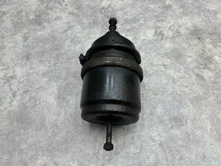 Энергоаккумулятор задний, ориг. номер 81504116014, 81504116015, 81504106936, 81504106935, K010025N00, K010024N00, BS8426, BS8427, 81504119015, 81504119014, 81504109936, 81504109870, 81504109828, 374067, 8500552SX, 35026014, 81504106869, 81504109935, 342202405, 81504106829, 930112, VL0301053, 02062024426, 160070210, 09148301, SK302001901, SK302001901PL, K007677, EIP0102057, 21187, RT13015G1, 74M029, VL186024U, 05BCT2024K04, 615861, 02202460HF, TBC2602, 81504109869, 81504109829, 770800659, 5230290264, 5230290283, 0204202118, 930115, VL0301056, SK302001801, 20809E, VL186030, EIP0102058, 35026009, 8500595SX, 21188, 05BCT2024K03, 374056, 02062024427, 160040233, 09148401, SK302001801PL, K007678, 0620242403, 81504106828, 81504106870, 160040099, 091484, 05883585, FA1067B, 615867, 0170854, 07683400A, K010025N04, K001971, TBC2601, MAN TGS 2007-2026