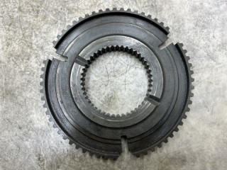 Ступица синхронизатора КПП, ориг. номер K2000180, 95534408, 1316304163, 42541902, 157228, 95531634, 0769175582, 5001864639, 81324200278, 1643382, 1316304148, 0801357, 1297304527, 195534408K, 5001864352, 42540015, 646065, 81324200346, 113407, 82324200017, 0178549, WG97252203761511, DAF MAN RENAULT IVECO