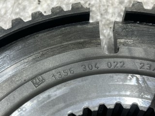 Ступица синхронизатора КПП, ориг. номер K2000889, 1356304022, 1865590, 95534941, 81324200311, 155290, T22281, 195534941K, 42563274, 0000042563274, M057417, 1588013, DAF MAN RENAULT IVECO