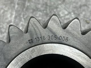 Шестерня заднего хода, ориг. номер 81323150058, 81323150590, 95535600, 1316305008, 95531512, 1316305001, 147127, K2000656, T38701, 1882761, 93191173, 195535600UP, 1295177, 500053195, 7421312574, DAF MAN RENAULT IVECO