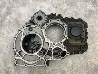 Крышка задняя кпп ZF, ориг. номер 1670949, 81321030188, 95535786, 1377182, 6085201079, 6085401169, 0196283, 42550122, 42534811, 95006154, 1315201192, 1315201193, 5001866449, 5001853421, 81321030172, DAF XF