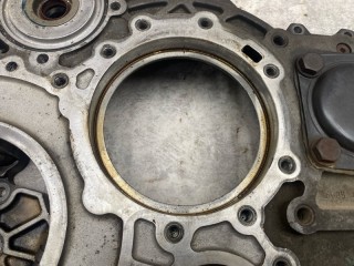 Крышка задняя кпп ZF, ориг. номер 1670949, 81321030188, 95535786, 1377182, 6085201079, 6085401169, 0196283, 42550122, 42534811, 95006154, 1315201192, 1315201193, 5001866449, 5001853421, 81321030172, DAF XF