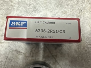 Подшипник маховика, ориг. номер 305, KB0008, 63052RS, 63052RSRC3, 6305, 021261, 100618, HTP63052RSRC3, 6305C3, 5010477243, 637501, 110311, 1863869038, 09971, 51934100143, 63052RS1C3, 17175647, 9010910120, 63052RSR, 63052RS1, 04515, 1003500131, 63052RSC3, 90003311416, 2196742, SK090000201, 8325908SX, AB256217, 6305NR, T07183001, 500386060, 6305CM, RMP61738, 26001002, S2196742, 70774, 1313606, 6305C2HRSC3, RMP61736, 63052RSC3VM, 50305, 198500007K, 63052ZR, 51934100101, 1527447, 6305ZZ, AZ0292A, 51934100100, AZ0292B, 51934100134, 51934100133, BAZ0292DD, 51934100135, 51934100029, BK7706305, 12006100A, 6305LLUCM, 6305LLUCM5K, CK8325, 6305C2HRS, AB758, 6503