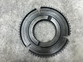 Ступица синхронизатора КПП, ориг. номер K2000889, 1356304022, 1865590, 95534941, 81324200311, 155290, T22281, 195534941K, 42563274, 0000042563274, M057417, 1588013, DAF MAN RENAULT IVECO