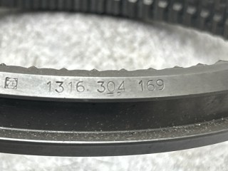 Муфта синхронизатора КПП, ориг. номер K2000803, 95534379, 1356304024, 95534938, 154456, 1865591, 0769186275, 154358, 1316304169, 81324020228, K2000114, T22283, 95531627, 81324020211, 646045, 195534938K, 42549965, 202357, 1677594, 42563275, 1315304136, 1621141, T3169032, 82324020014, T18070, 1316304136, 2206237, 195534379K, 76542, T6304024, A0012622623, 85108756, A0012622423, 5001864353, 42540016, 0178071, 85105112, 0012622423, 5001866870, T17872, 0204514, 503484946, 203126, M057402, M057404, 81324020245, DAF MAN RENAULT IVECO
