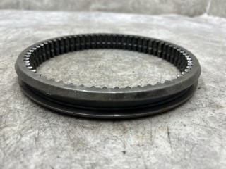 Муфта синхронизатора КПП, ориг. номер K2000803, 95534379, 1356304024, 95534938, 154456, 1865591, 0769186275, 154358, 1316304169, 81324020228, K2000114, T22283, 95531627, 81324020211, 646045, 195534938K, 42549965, 202357, 1677594, 42563275, 1315304136, 1621141, T3169032, 82324020014, T18070, 1316304136, 2206237, 195534379K, 76542, T6304024, A0012622623, 85108756, A0012622423, 5001864353, 42540016, 0178071, 85105112, 0012622423, DAF MAN RENAULT IVECO