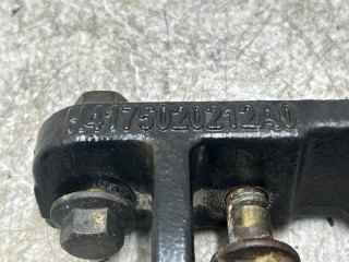 Кронштейн КПП правый Foton Auman, H4175020212A0