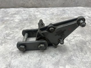 Кронштейн передней рессоры задний Sitrak C7H, WG9925522112