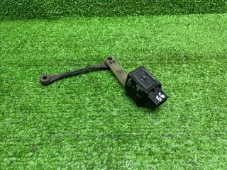 Датчик высоты дорожного просвета Land Rover Discovery 3 2004-2009