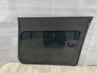 Стекло глухое зад. левое, ориг. номер CVB500620, Land Rover Discovery 3 2004-2009