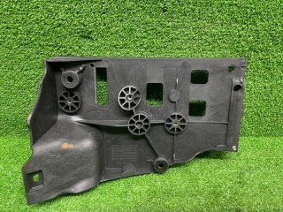 Площадка под АКБ правая, ориг. номер DWM500021, Land Rover Discovery 3 2004-2009