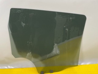Стекло двери задней левой, ориг. номер 823011829R, Renault Duster 2015-2021