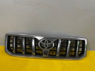 Решетка радиатора Toyota LAND CRUISER PRADO 120 2007-2009