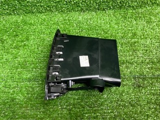 Дефлектор воздушный, ориг. номер 687602640R, Lada XRAY 2015-2026