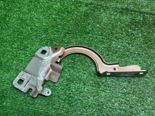 Петля капота правая, ориг. номер 654007438R, Lada XRAY 2015-2026
