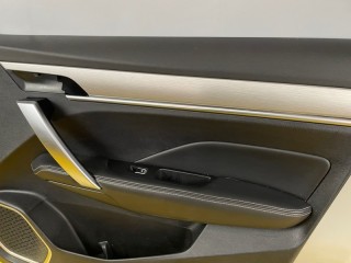 Обшивка двери передняя правая, ориг. номер 6600152183, Geely Coolray 2019-2024