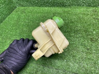 Бачок гидроусилителя руля, ориг. номер 7E0422371G, Volkswagen Transporter T5 2009-2015