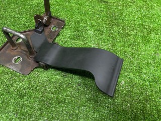 Крюк замка капота, ориг. номер 7E0823480, Volkswagen Transporter T5 2009-2015