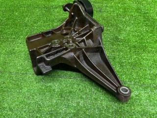 Кронштейн компрессора кондиционера, ориг. номер 2123104116200, Chevrolet Niva 2009-2020