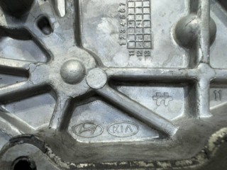 Крышка двигателя передняя, ориг. номер 213504A700, Hyundai Starex
