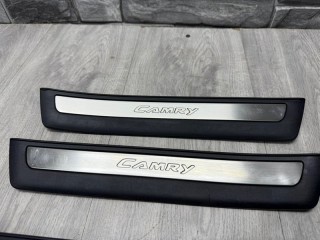 Накладка порога внутренняя (комплект), ориг. номер 6791233091, Toyota Camry 50 2011-2014