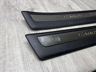 Накладка порога внутренняя (комплект), ориг. номер 6791233091, Toyota Camry 50 2011-2014