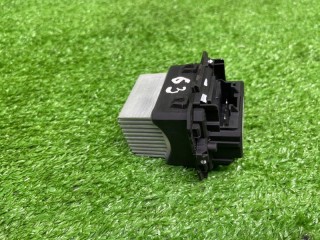Резистор отопителя, ориг. номер 8450039719, Lada XRAY CROSS