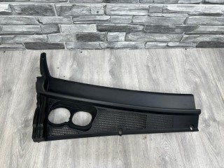 Планка под лобовое стекло правая, ориг. номер 8450022296, Lada XRAY CROSS