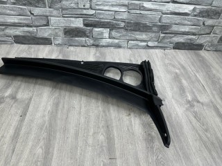 Планка под лобовое стекло правая, ориг. номер 8450022296, Lada XRAY CROSS